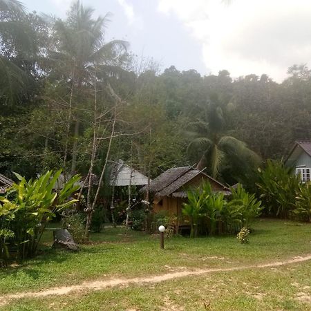 Baan Kon Kan Resort Ko Kut Exterior foto