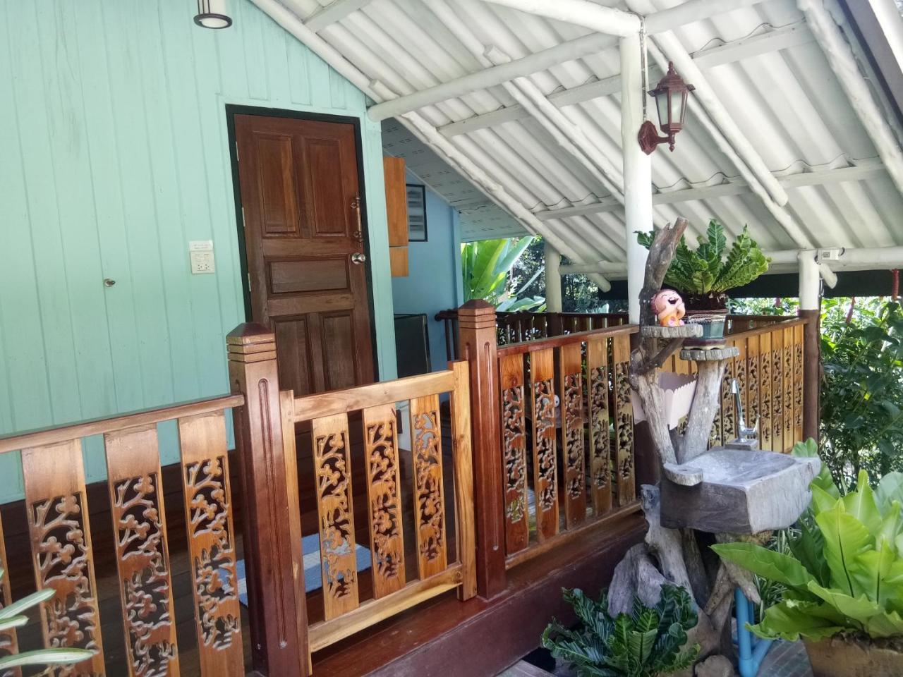 Baan Kon Kan Resort Ko Kut Exterior foto